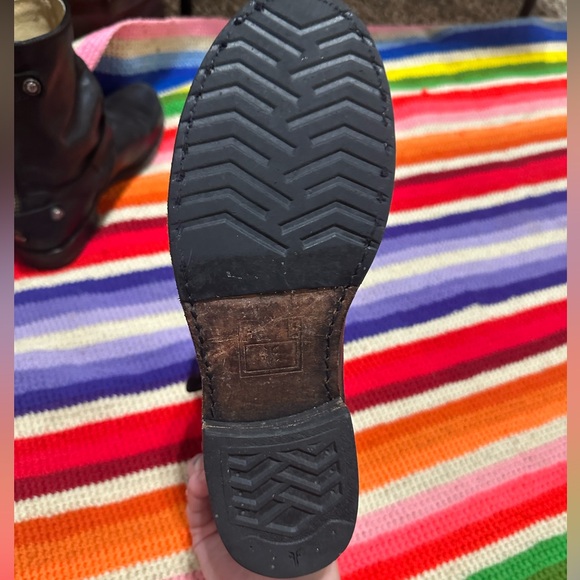 Frye Leather Short Boots Zip Back - Picture 7 of 14